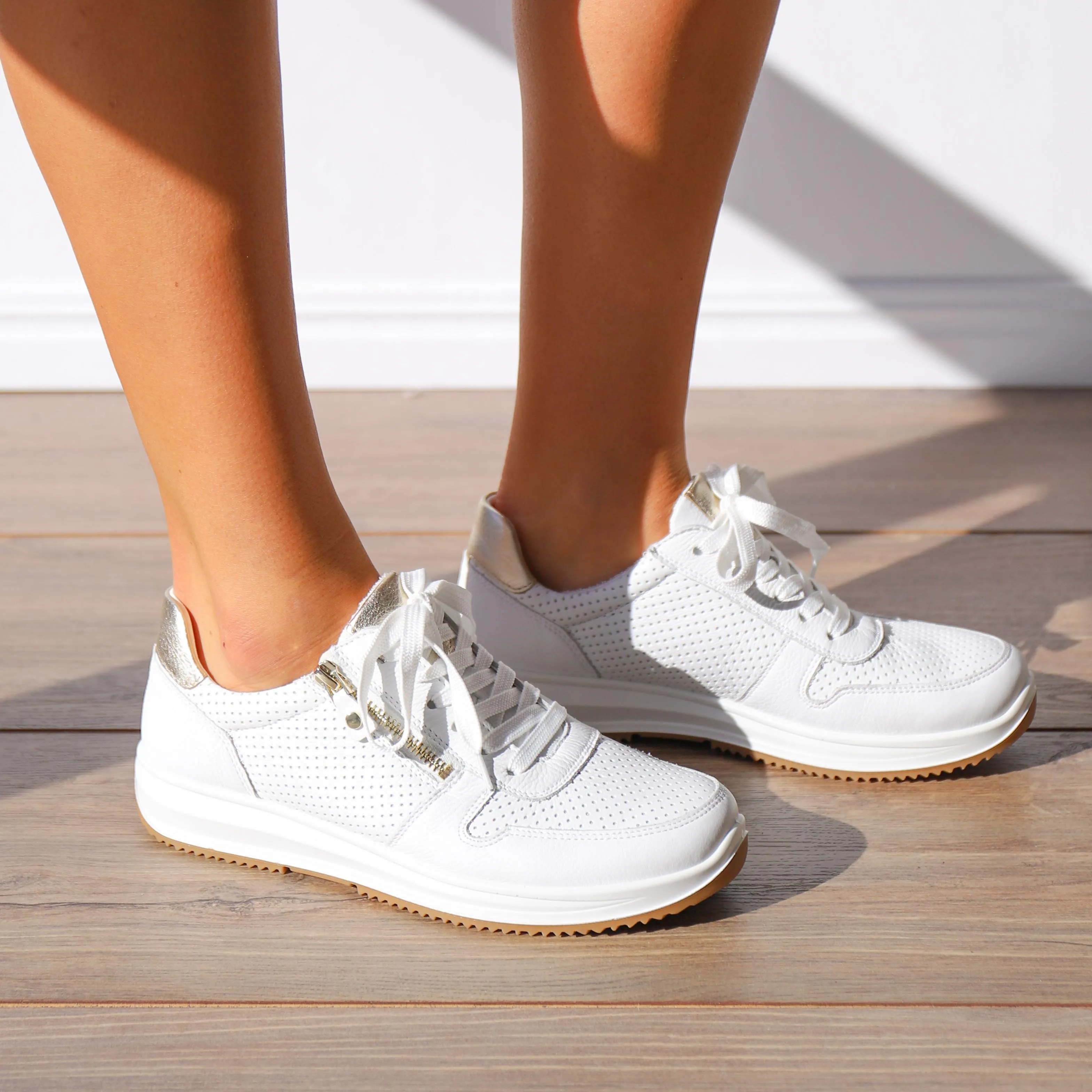 25510 White