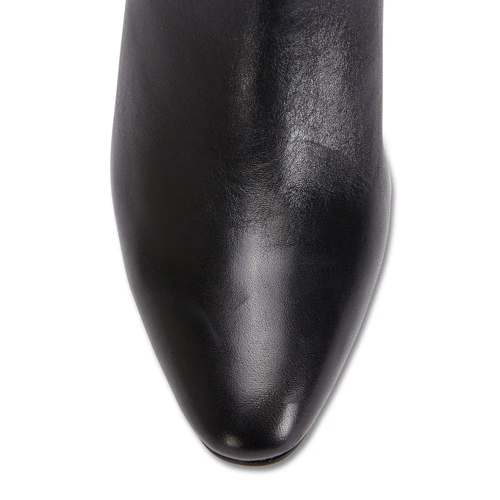 Belgium Boot in Black Hi Shine Leather