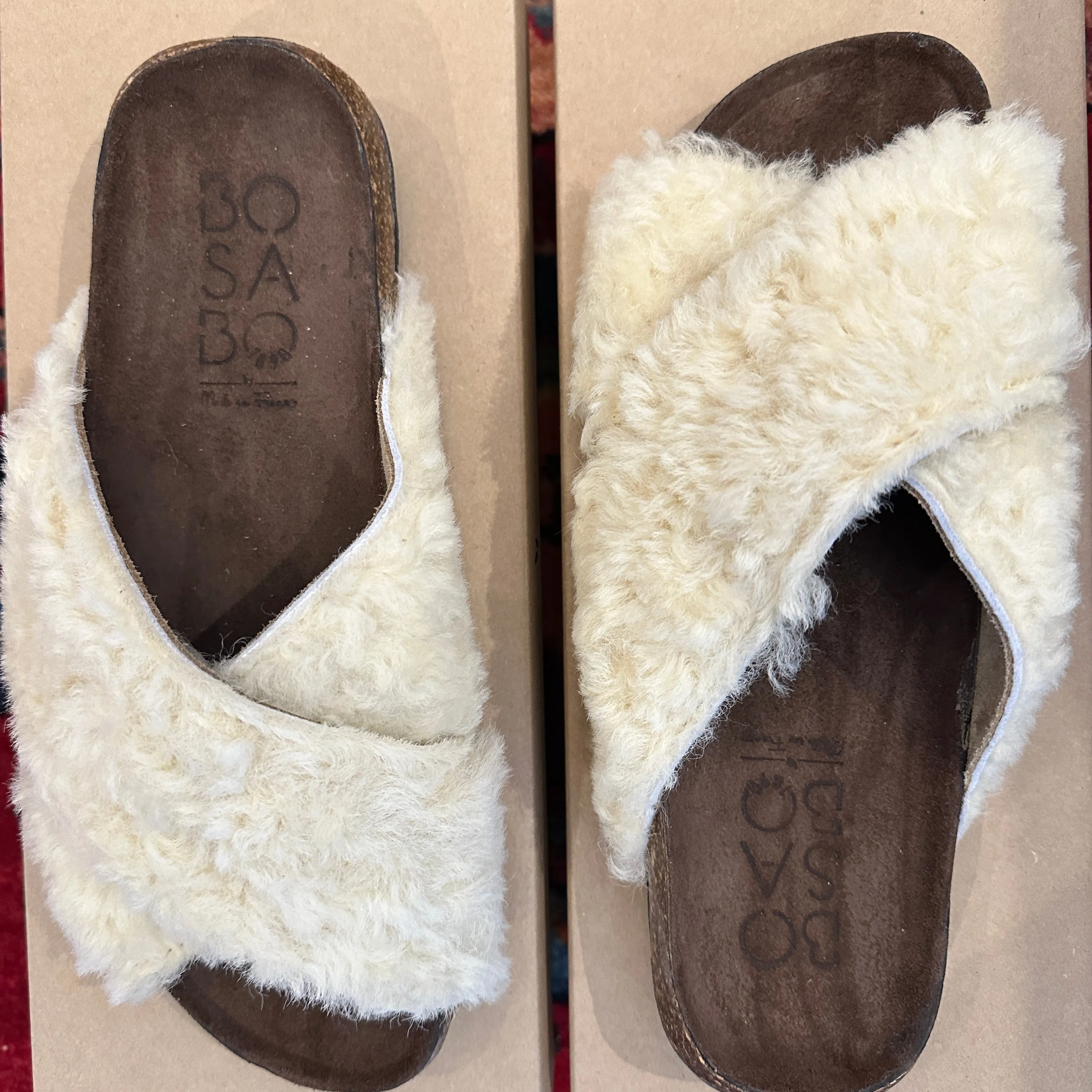 BOSABO - 442 Mouton Boucle CHAMPAGNE SLIDES