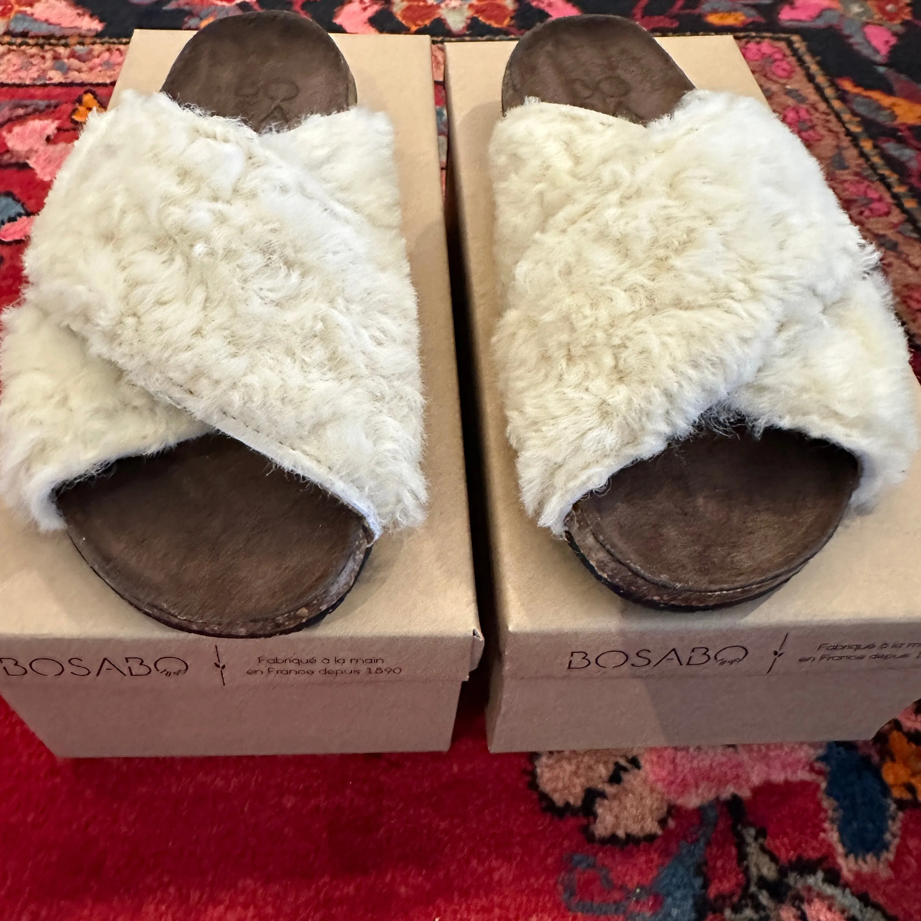 BOSABO - 442 Mouton Boucle CHAMPAGNE SLIDES