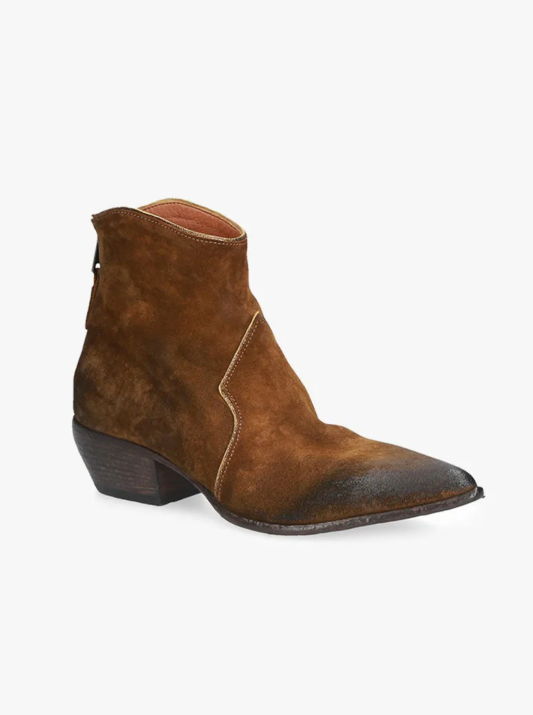 Bronco tan