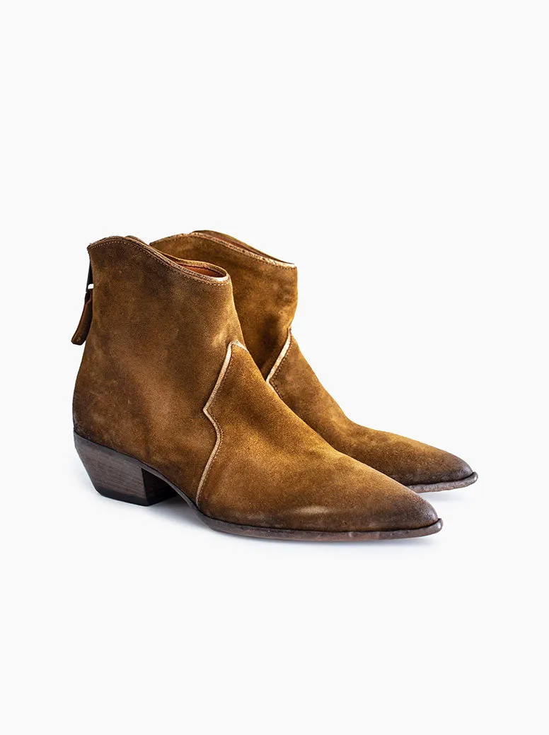 Bronco tan