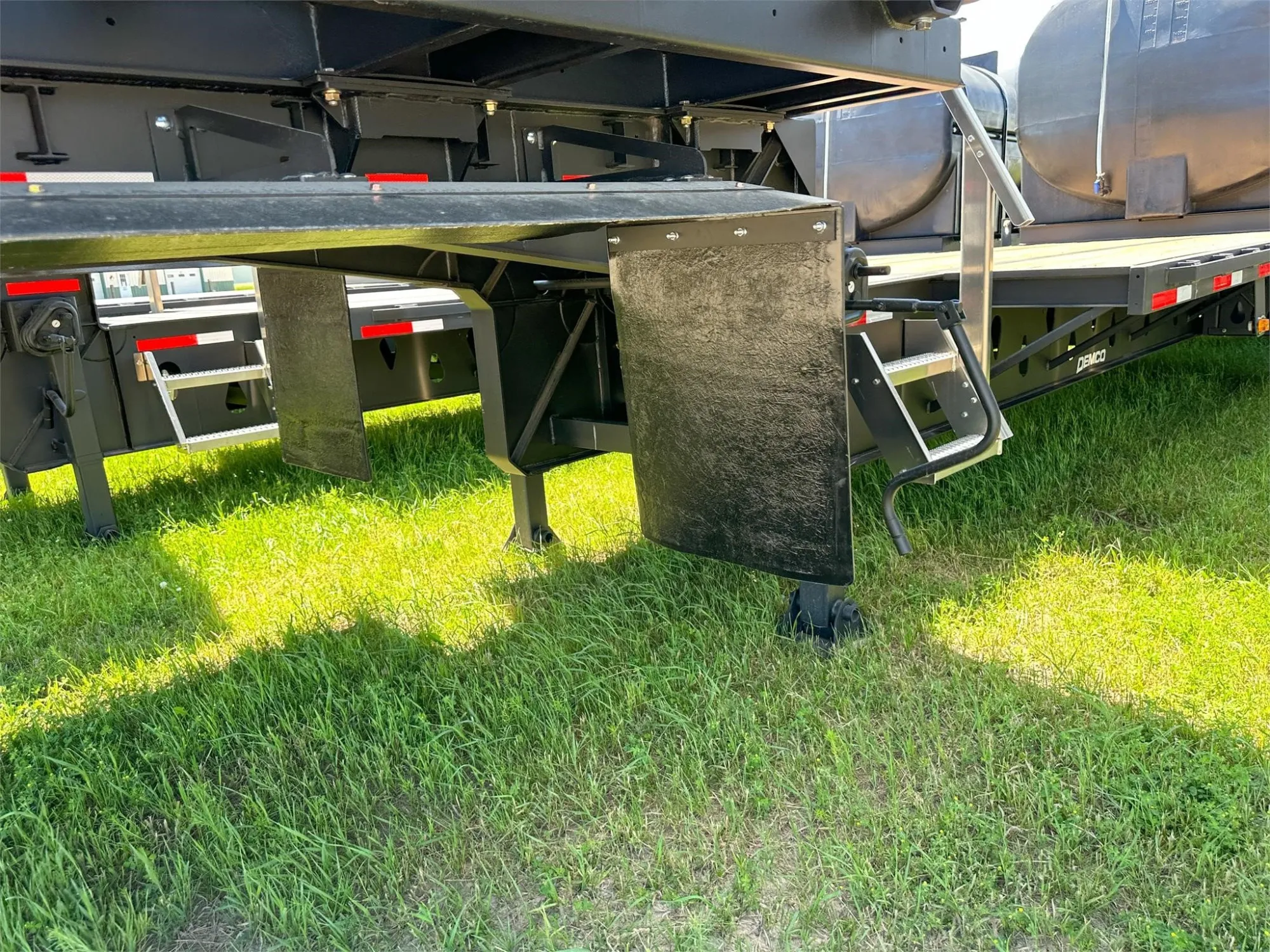 Demco Liquid Tender Trailer | Model 36' | Width 102" | 24” King Pin | Brake Size 16.5” x 7” | For Tractors