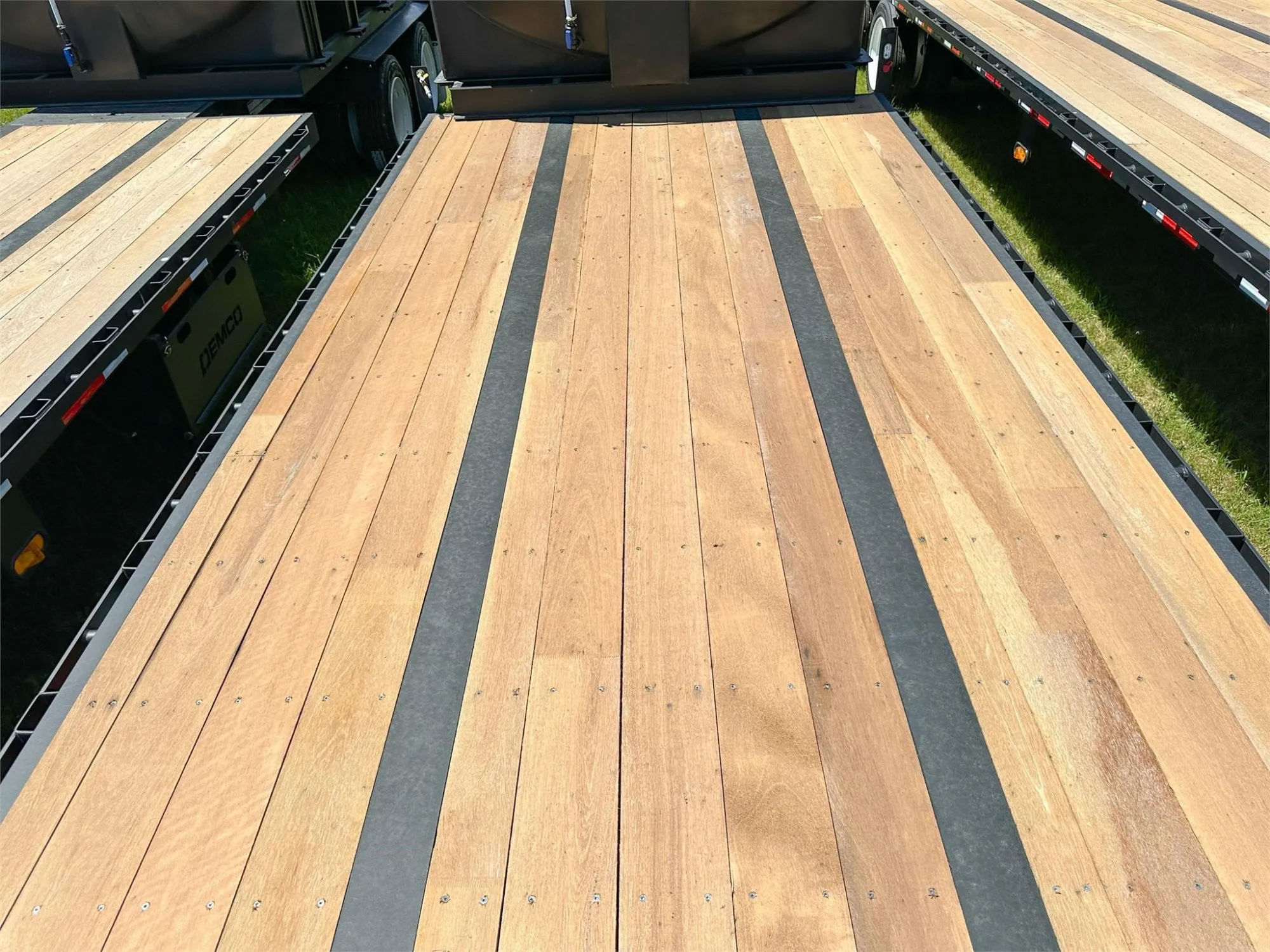 Demco Liquid Tender Trailer | Model 36' | Width 102" | 24” King Pin | Brake Size 16.5” x 7” | For Tractors