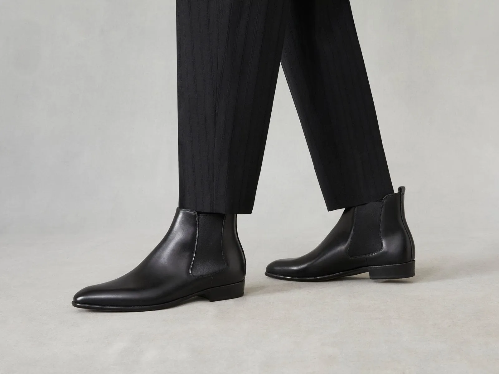 Hicks Chelsea Boot in Black Calf