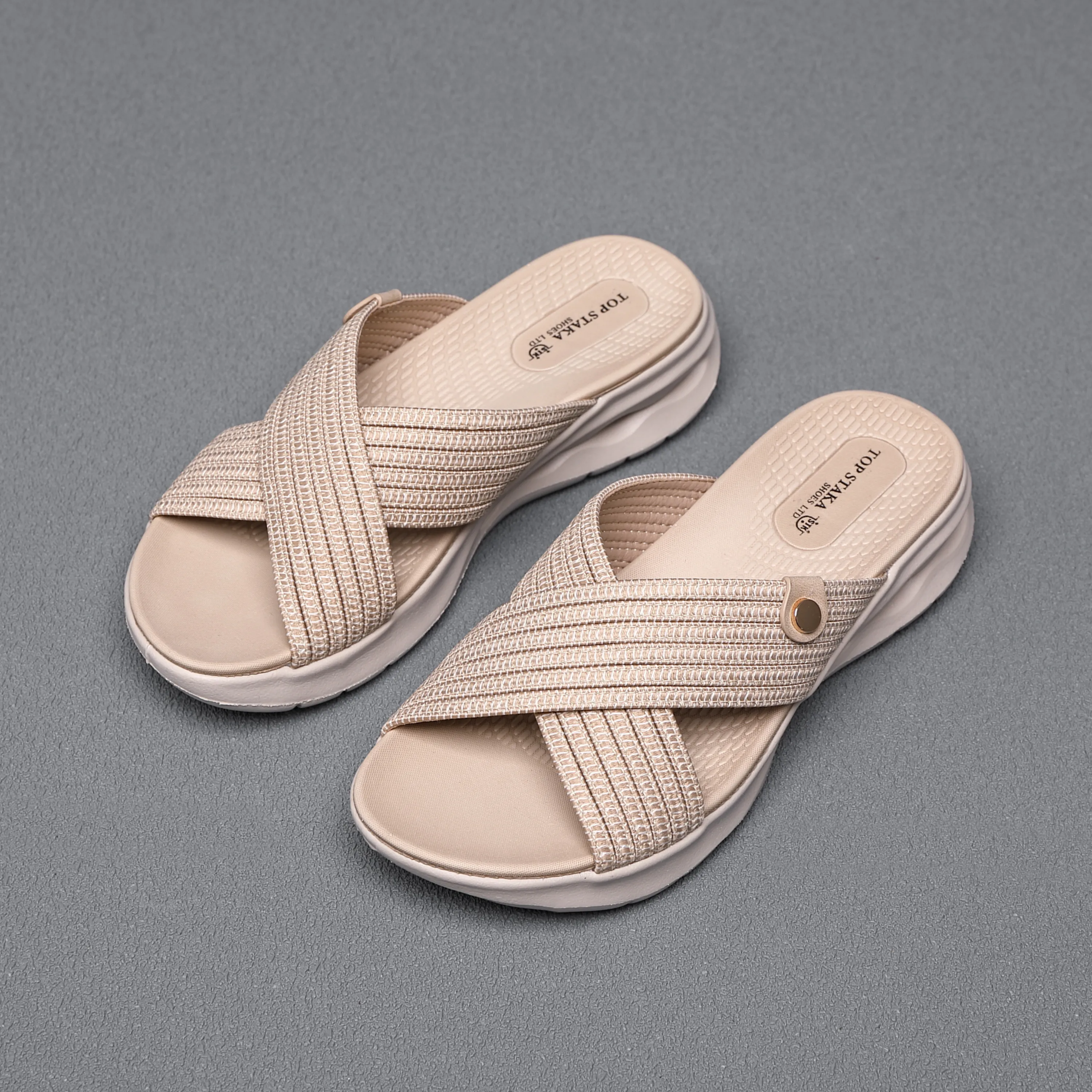 IVACHY Women's Comfort Criss-Cross Slide-On Sandals - Stylish Ease for Every Step 842