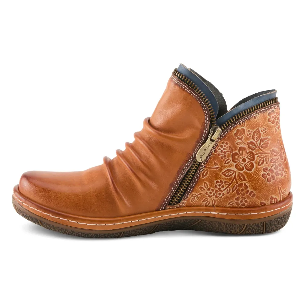 L'artiste By Spring Step Chesapeake Camel Leather Bootie (Women's)