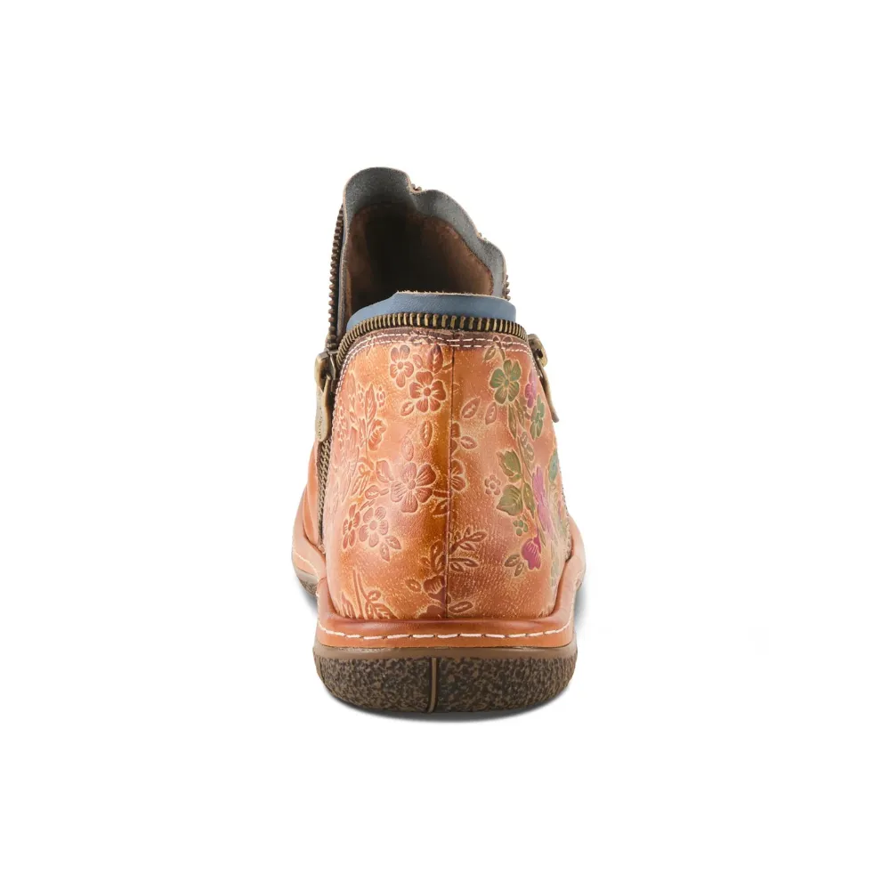 L'artiste By Spring Step Chesapeake Camel Leather Bootie (Women's)