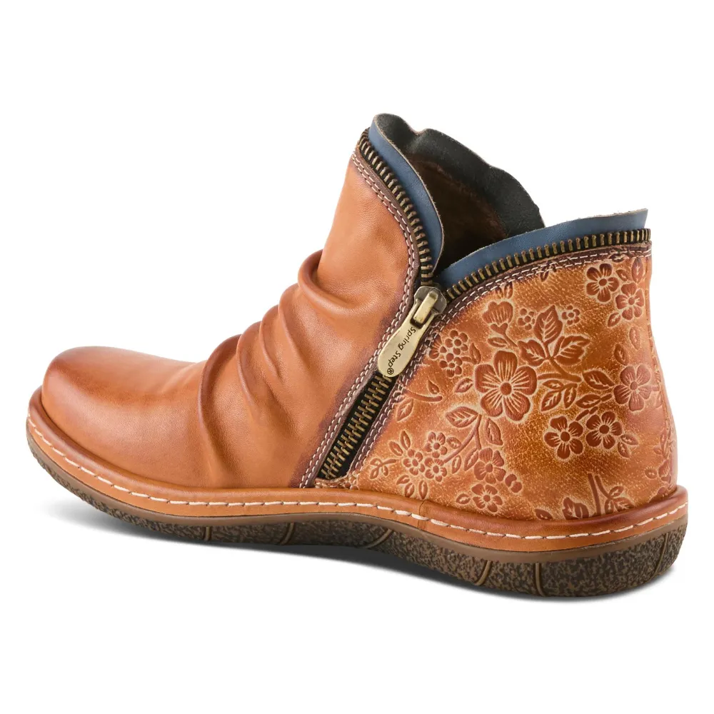 L'artiste By Spring Step Chesapeake Camel Leather Bootie (Women's)
