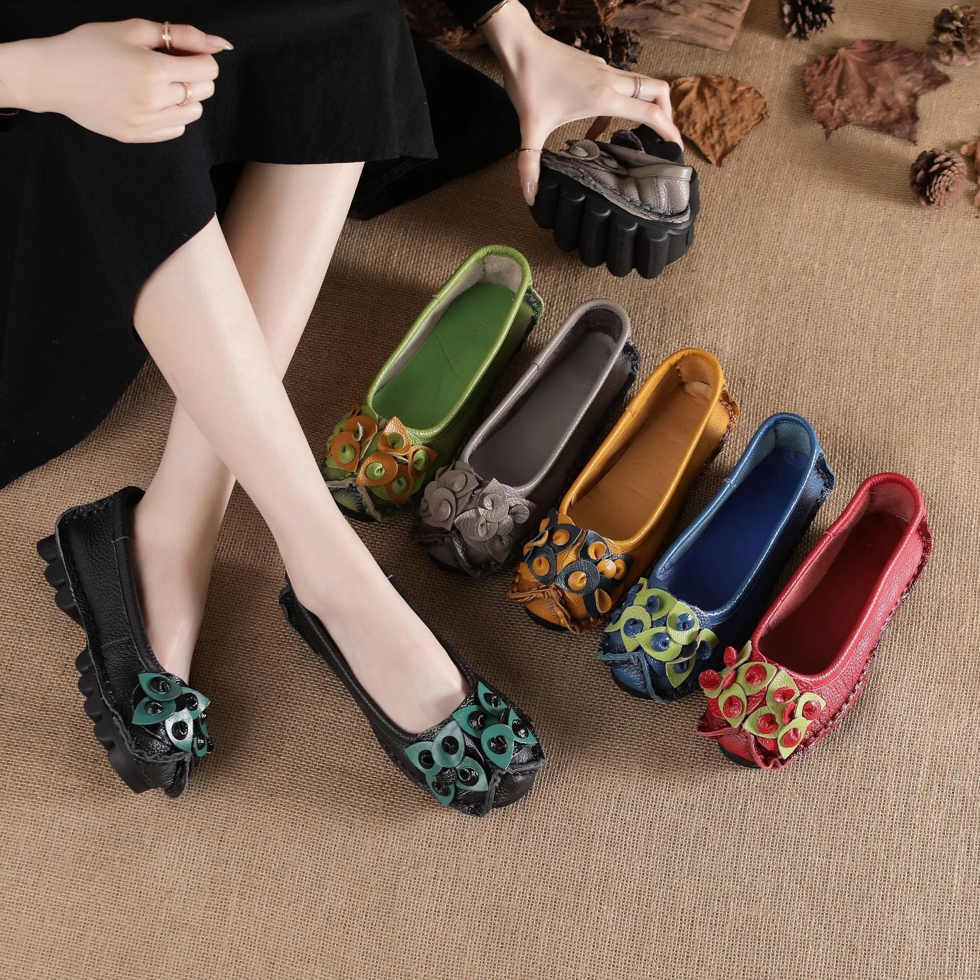 Layer leather flat bottom comfortable women's shoes