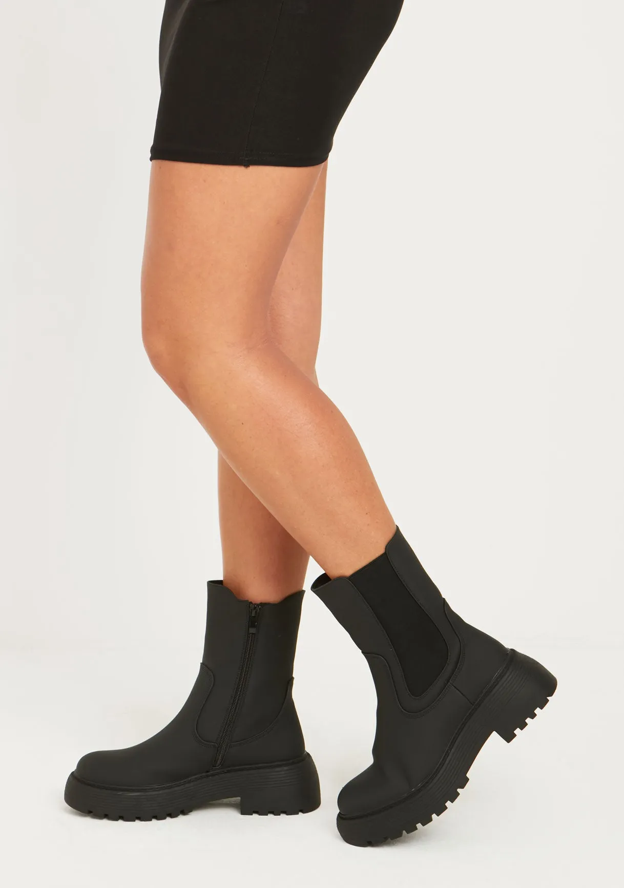 Luna Black Chelsea Ankle Boots