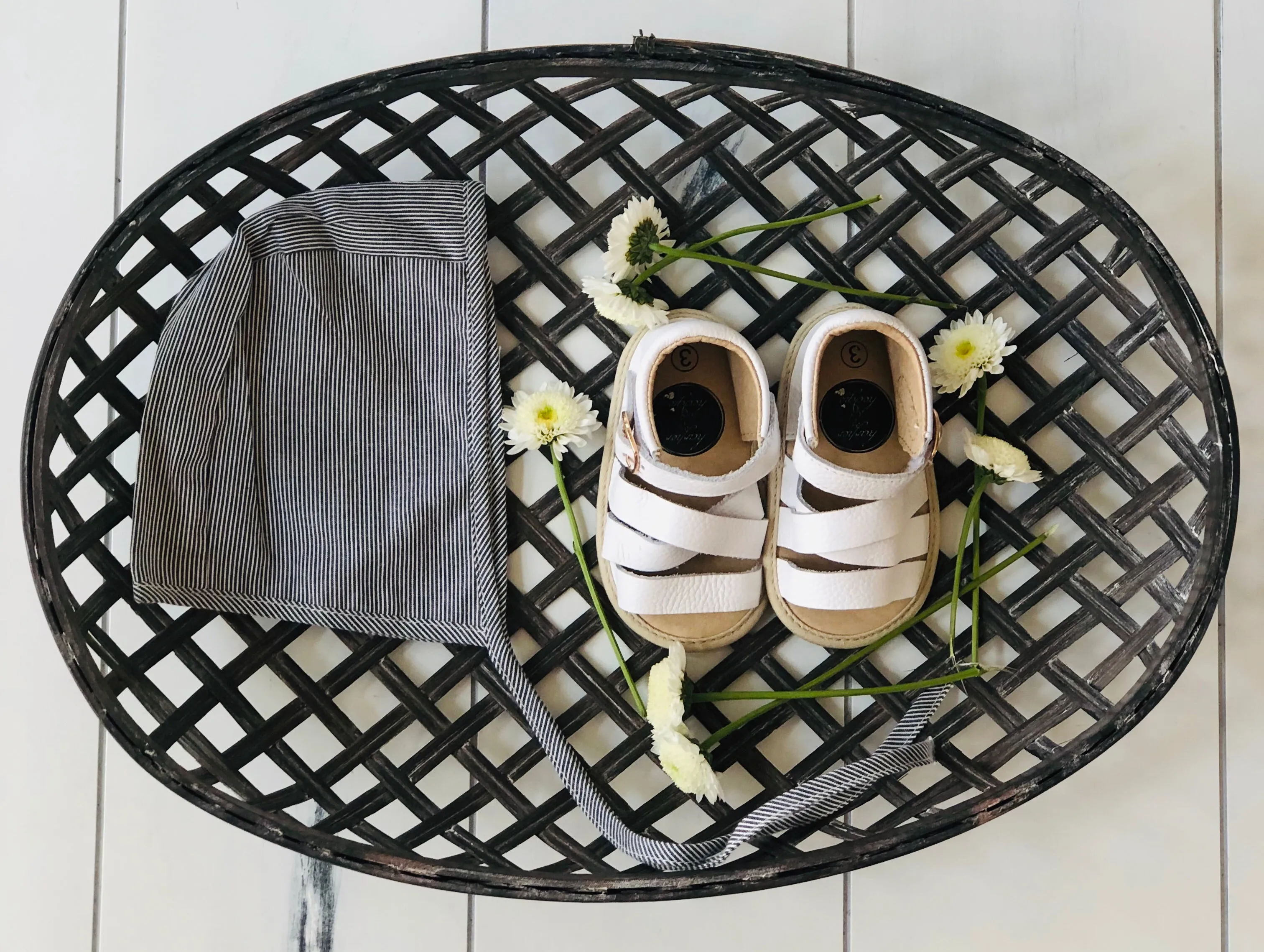 Madison Park Sandals - Cottage White