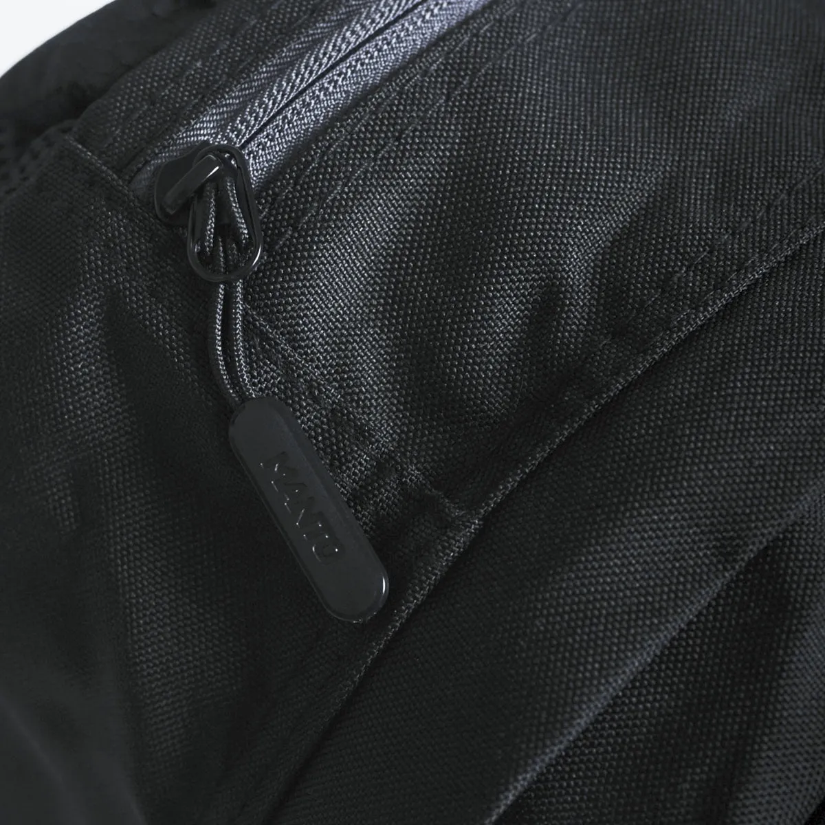 Manto Cross Back Pack Black