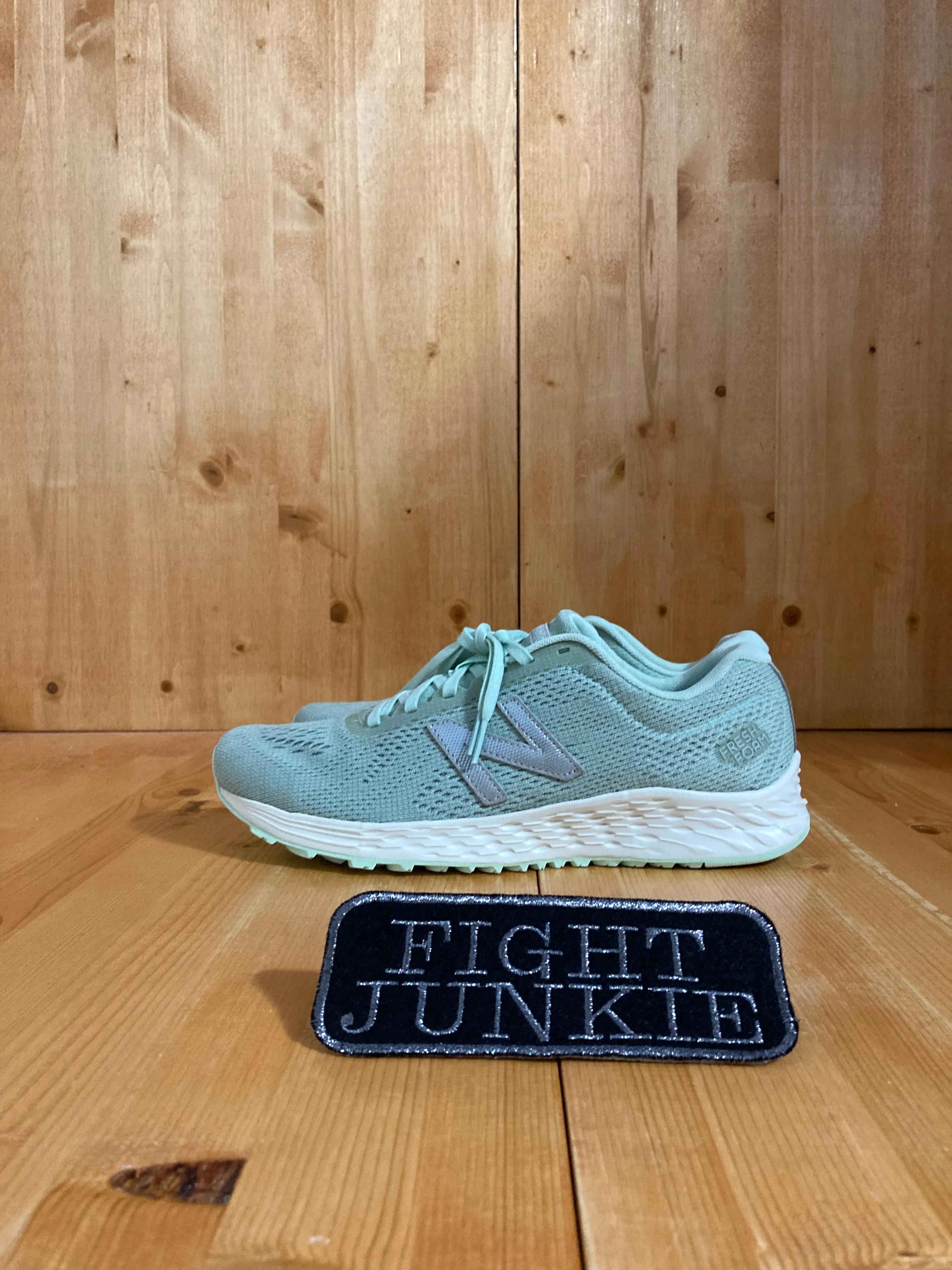 NEW BALANCE ARISHI V1 FRESH FOAM Women Size 10 Running Training Shoes Sneakers Green WARISRS1
