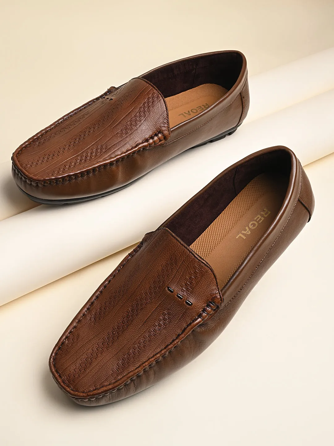 Regal Tan Men Textured Casual Driving Loafers