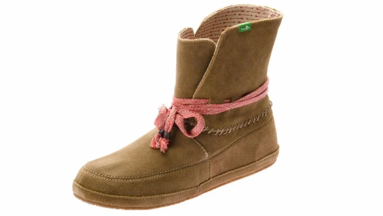 SANUK SOULSHINE TAN SUEDE ANKLE BOOTIE