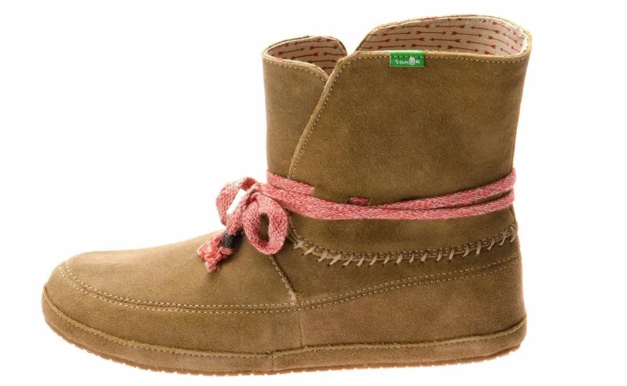 SANUK SOULSHINE TAN SUEDE ANKLE BOOTIE