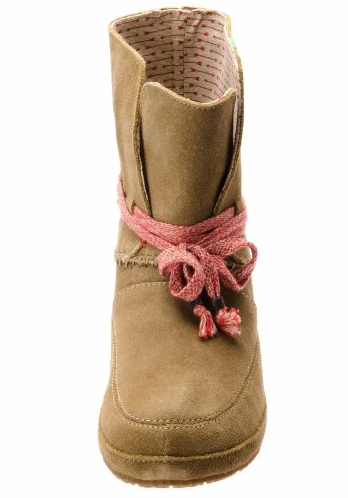 SANUK SOULSHINE TAN SUEDE ANKLE BOOTIE