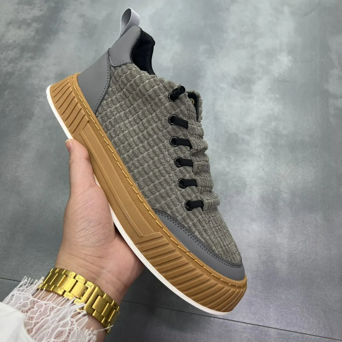 Soft Casual Fly Weaving Non-Slip Shoes
