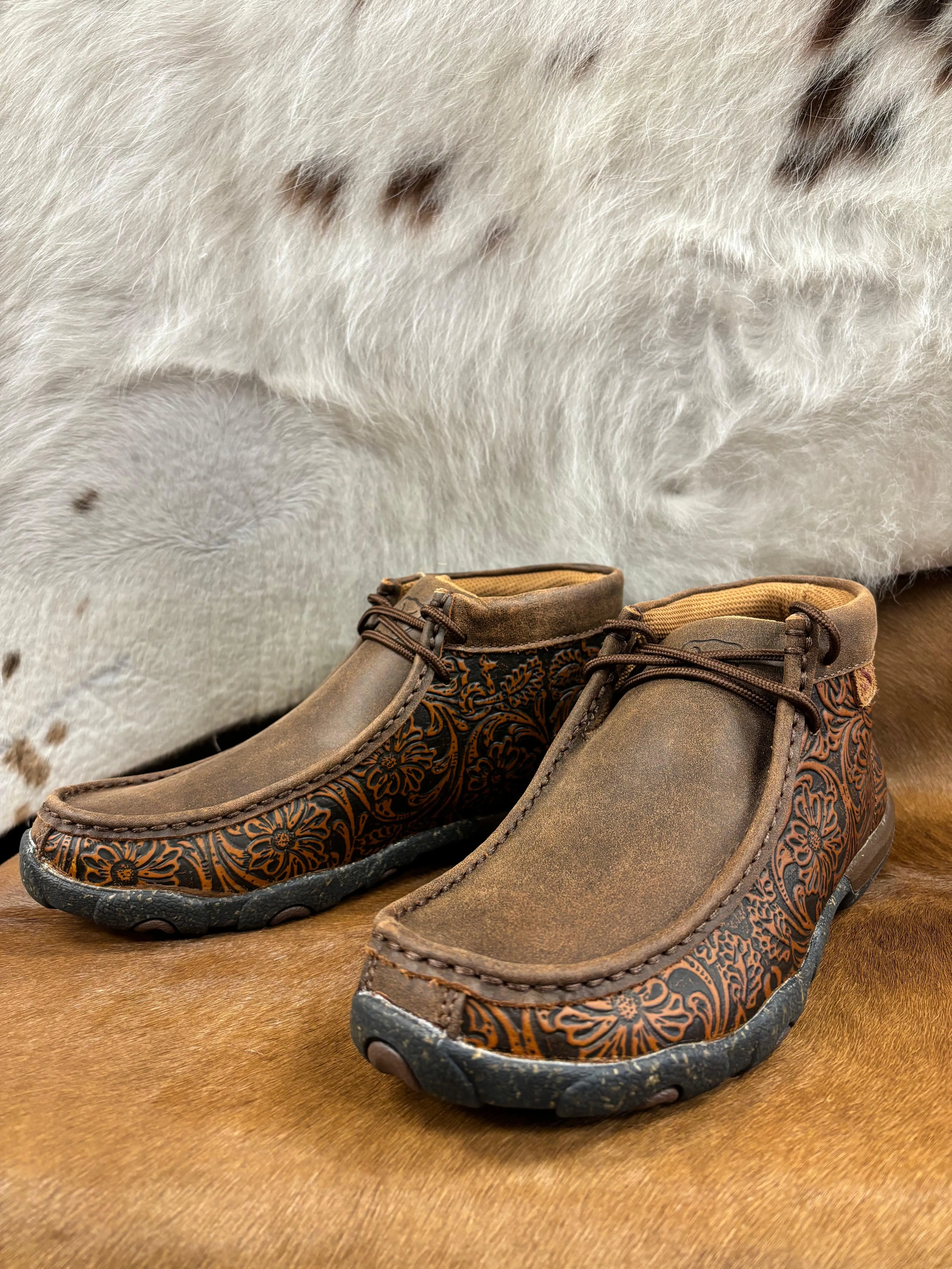 Twisted X Women's Brown & Tooled Brown Chukka CellStretch Driving Moc WDM0156