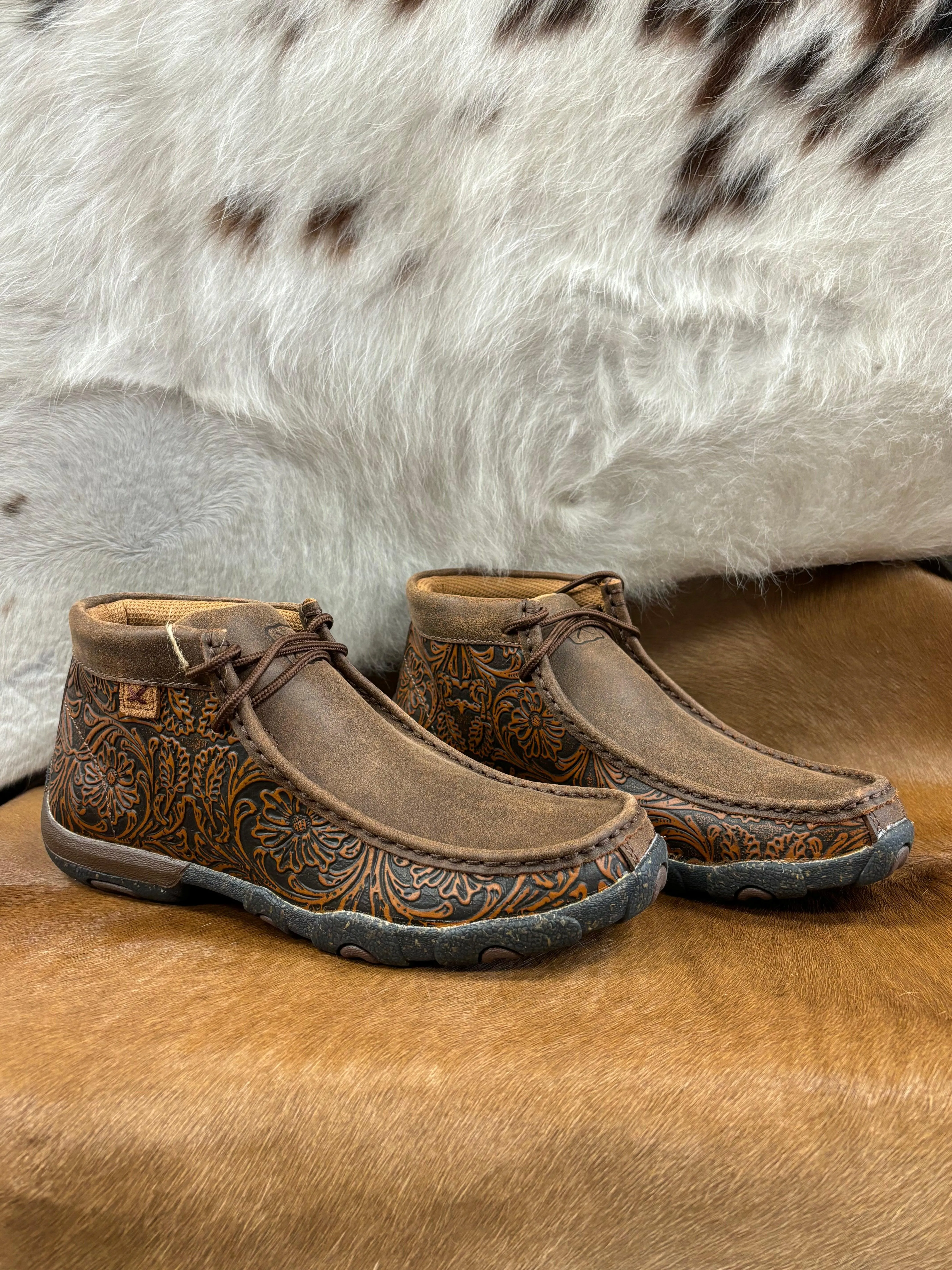 Twisted X Women's Brown & Tooled Brown Chukka CellStretch Driving Moc WDM0156