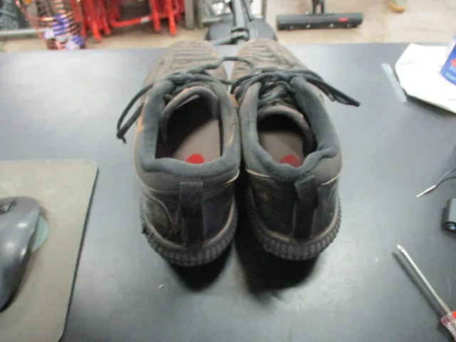 Used New Balance Metal Cleats Size 8.5 - has wear