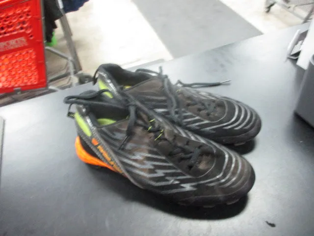 Used Rawlings Cleats Size 3.5
